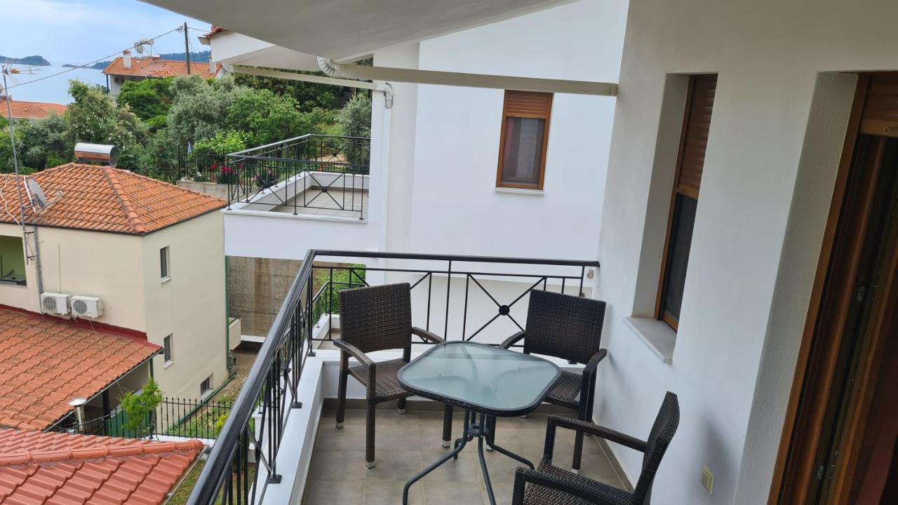 כריסי אמודיה Loretta Maisonettes And Studios מראה חיצוני תמונה